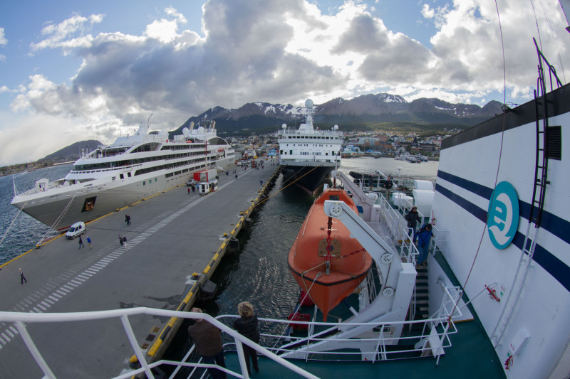 Leaving-Dock